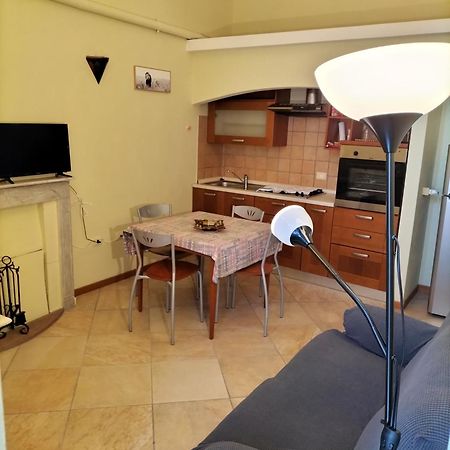 萨萨里Casa Di Carlo E Chiara公寓 外观 照片
