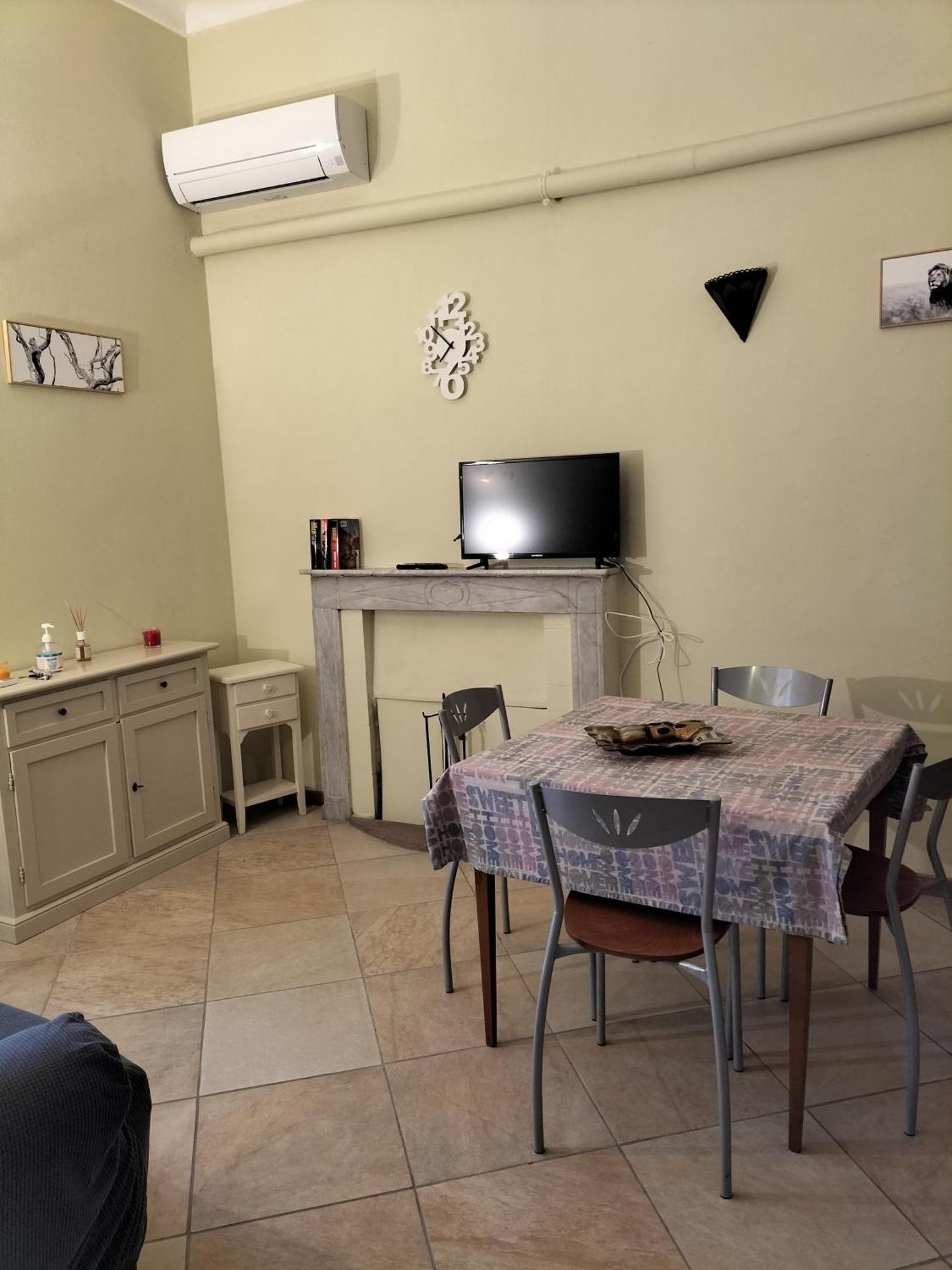 萨萨里Casa Di Carlo E Chiara公寓 外观 照片